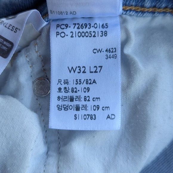 Levi's Ribcage Straight Ankle Jeans Size 32 Light Wash Button Fly Stretchy - Picture 8 of 9